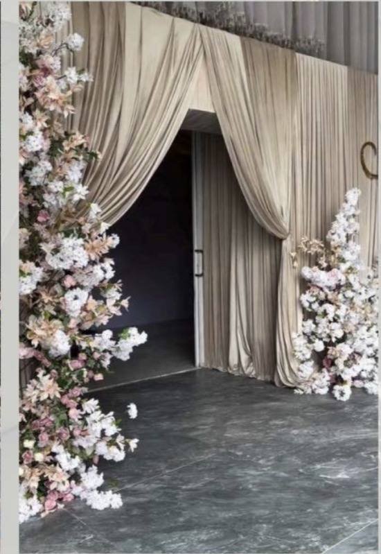Entrance Decor 11