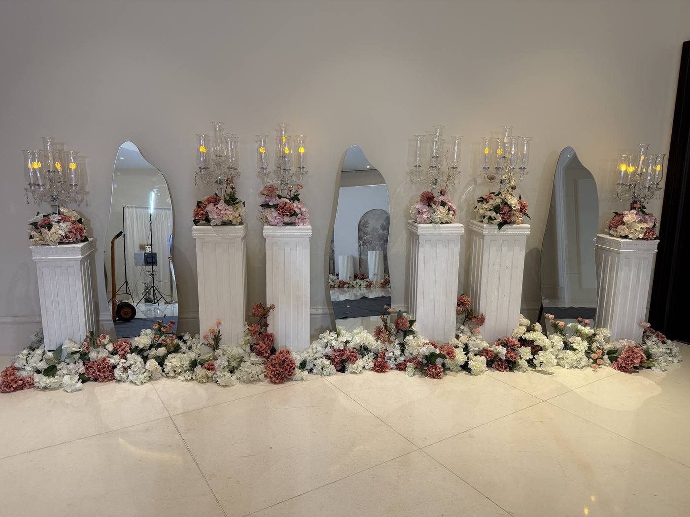 Entrance Decor 15